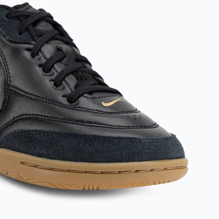 imgi_422_buty-pilkarskie-meskie-nike-streetgato-black-white-1869596.jpg