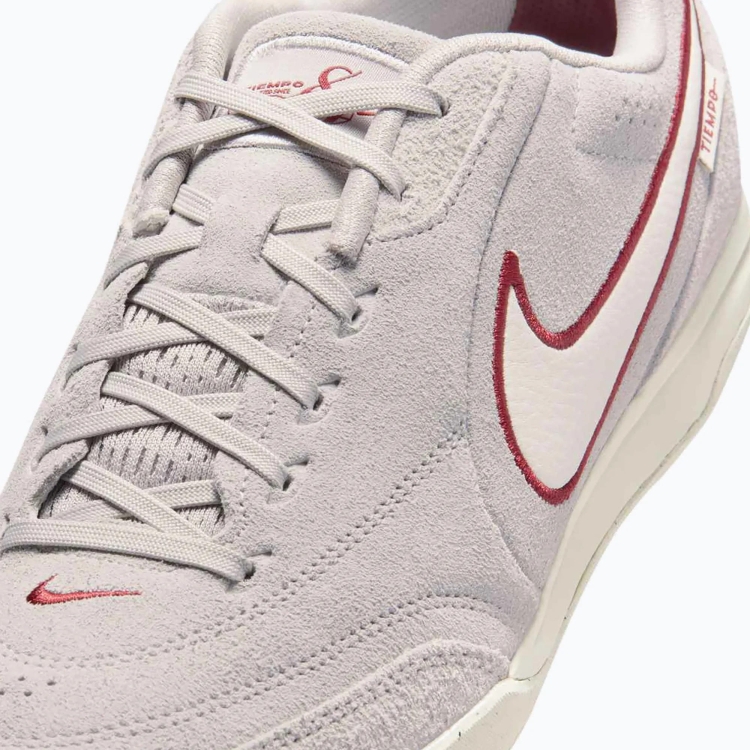 imgi_271_buty-pilkarskie-meskie-nike-tiempo-streetgato-prm-moon-particle-team-red-chalk-1864204.jpg