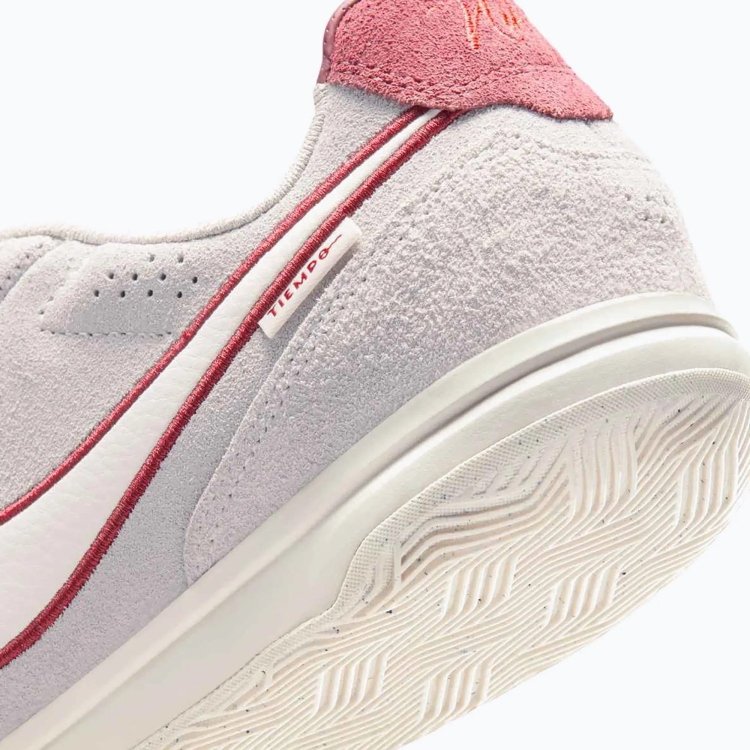 imgi_279_buty-pilkarskie-meskie-nike-tiempo-streetgato-prm-moon-particle-team-red-chalk-1864208.jpg
